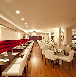 Holiday Inn Gebze - Istanbul Asia Restaurant photo