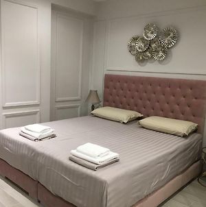 Onira Luxury Rooms Σαράντα Exterior photo