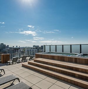 Sophisticated 1Br In Old Montreal By Sonder Διαμέρισμα Exterior photo