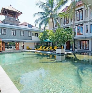 Zen Premium Padma 2 Legian Ξενοδοχείο Kuta Lombok Exterior photo