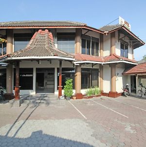 Reddoorz Near Pakualaman Ξενοδοχείο Γιογκιακάρτα Exterior photo