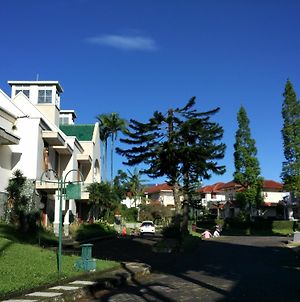 Villa Sabrina Bumi Ciherang Cipanas  Exterior photo