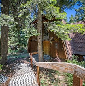 Retro Family Gathering Home In Tahoe Donner Truckee Exterior photo