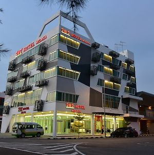 707 Hotel Melaka Exterior photo