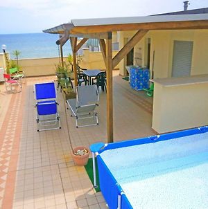 Casa Bella Attico Fronte Mare Con Piscina Διαμέρισμα Alba Adriatica Exterior photo