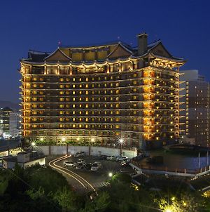 Commodore Hotel Μπουσάν Exterior photo