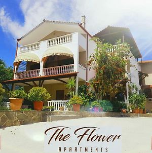 The Flower Apartments Τορώνη Exterior photo