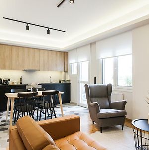Modern Minimalist 3Bd Apartment In Hilton District By Upstreet Αθήνα Exterior photo