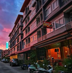 Tropical Sunset Hotel Patong Exterior photo