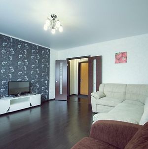 Na Baturina Apartments Κρασνογιάρσκ Exterior photo