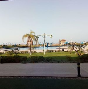 Apartments Water Front With Sea View In Porto Sokhna Families Only Αΐν Σούχνα Exterior photo