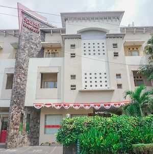 Residences By Reddoorz Near Maranatha University Μπαντούνγκ Exterior photo