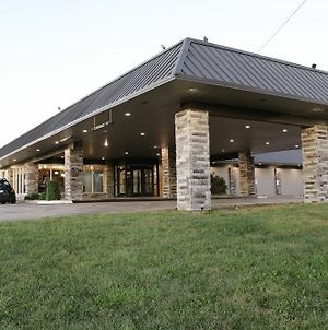 Clarion Inn & Conference Center Emporia Exterior photo