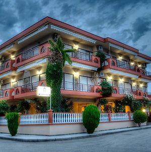 Milona House Ξενοδοχείο Χαλκιδική Exterior photo