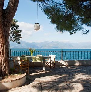 Sea Front House On The Beach, Peloponnese Kato Rodini Exterior photo