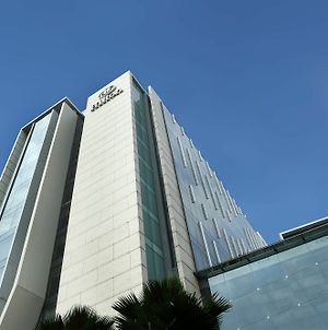 Hilton Bandung Ξενοδοχείο Exterior photo