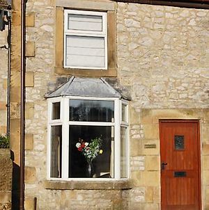 May Cottage Tideswell Exterior photo