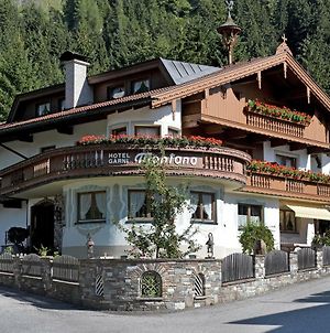 Hotel Garni Montana Mayrhofen Exterior photo