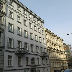 National Museum Apartments Πράγα Exterior photo