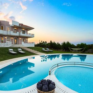 Aelia Residence, A Luxurious Pampering Experience, By Thinkvilla Σκαλέτα Exterior photo