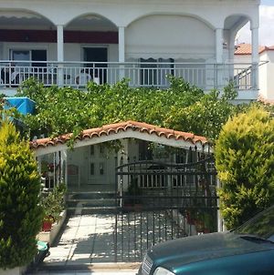 Grigorios Apartments Βρασνά Exterior photo