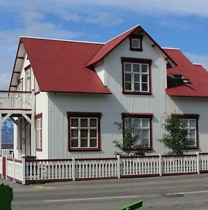 Bjarnabuth Διαμέρισμα Húsavík Exterior photo