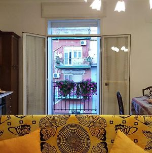 Una Casetta Al Centro Di Napoli Διαμέρισμα Exterior photo