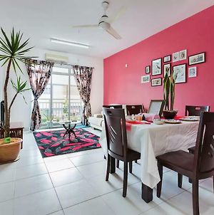 Best Walkable Location ** Desa Tebrau Johor Bahru Διαμέρισμα Exterior photo