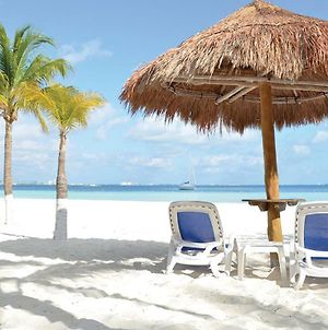 Cancun Beachfront Condo Exterior photo