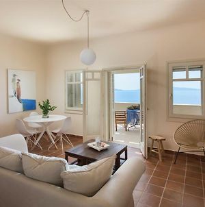 Villa Itis Luxury Suite With Balcony, Panoramic View & Jacuzzi Neápolis Exterior photo