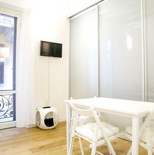 Amazing, New & Fully Furnished Studio In Duomo Διαμέρισμα Μιλάνο Exterior photo