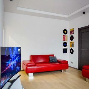 Modern And Fully Equipped Apartment Βέντσπιλς Exterior photo