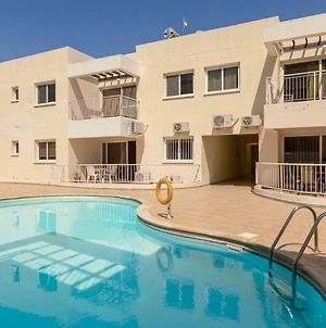 Lovely Room With Swimming Pool Βορόκλινη Exterior photo