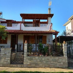 Family Seaside House In Mouries Βίλα Παραλία Διονυσίου Exterior photo