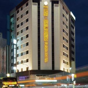 Butler Hotel Ταϊχούνγκ Exterior photo