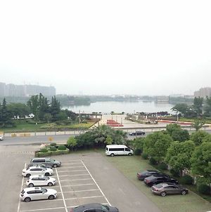 Atour Hotel Fenhu Lake Suzhou Σουτσόου Exterior photo