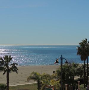Ole Playa 6A, Beach Front - A Pie De Playa, Sea Views - Vistas Al Mar, Parking, Puerto Marina Διαμέρισμα Benalmádena Exterior photo