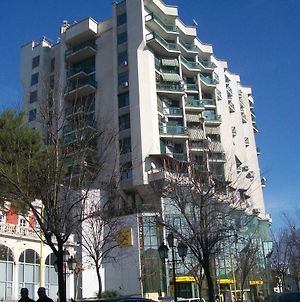 Sun Tower-Center Of Tirana Διαμέρισμα Exterior photo
