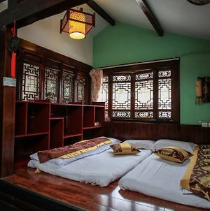 Lijiang Mu Yun Guest House Exterior photo