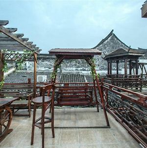 Xitang Moon Courtyard Guest House Jiaxing Exterior photo