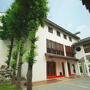Jiaxing Zitaoxuan Inn Exterior photo