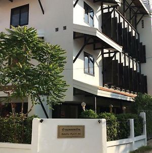 Baan Ploy In (Adults Only) Hostel Τσιάνγκ Μάι Exterior photo