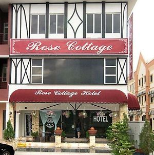 Rose Cottage Hotel Bandar Seri Alam Τζόχορ Μπάχρου Exterior photo