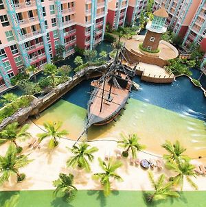 Many Holiday Caribbean Resort Pattaya Exterior photo