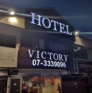 Victory Hotel Τζόχορ Μπάχρου Exterior photo