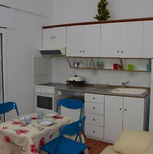 Cozy Apartment In Nea Fokaia Exterior photo