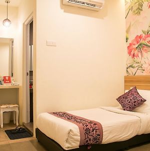 Oyo Rooms Bandar Sri Permaisuri Cheras Exterior photo