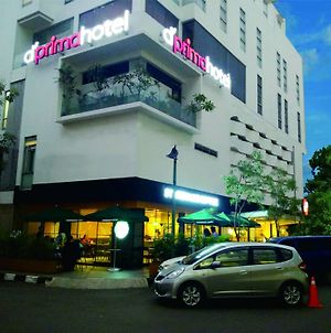 D'Primahotel Melawai - Blok M Τζακάρτα Exterior photo