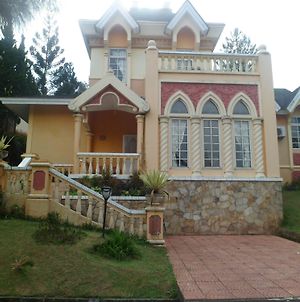 Villa Kota Bunga Blok Dd Cipanas  Exterior photo