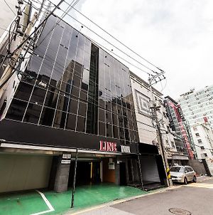Line Hotel Σουγόν Exterior photo
